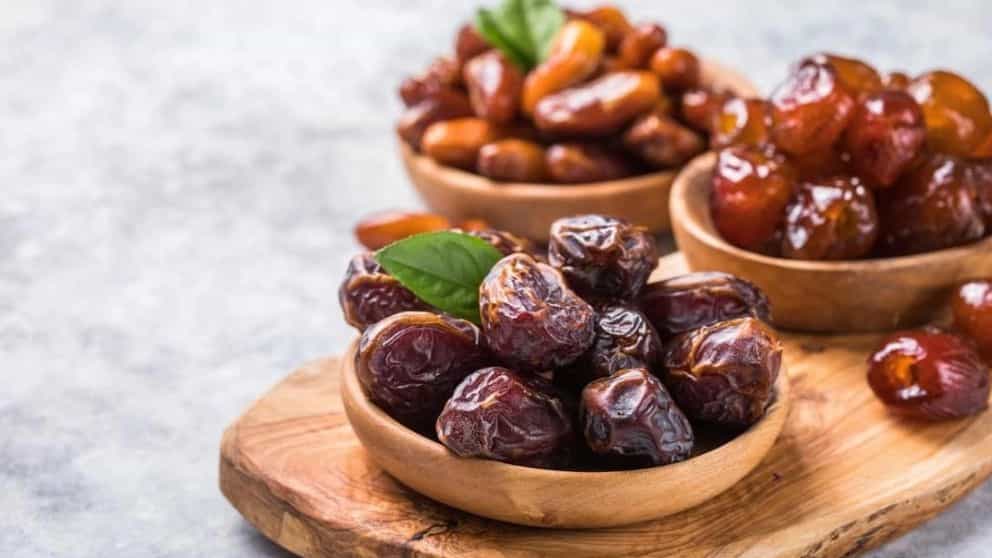 جميع أنواع المنتجات التي يتم الحصول عليها من التمور